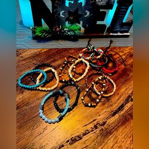 SUPER FUN MIX OF BRACELETS 🎀